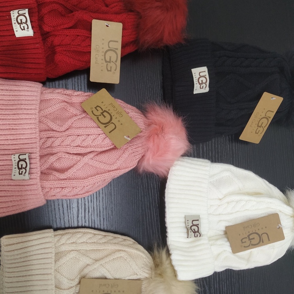 Adult ugg beanie set of 3